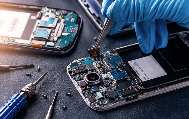 iPhone ve Samsung Cep Telefonu Teknik Servis
